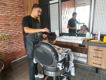 1Barber