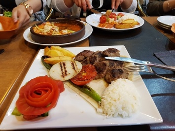 4 Brothers Dedem K. Restaurant