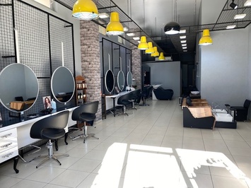 Deluxe - Hair Studio - Gani Kiraz & Emre Soy