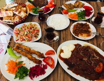 Dünya Iskender kebap restoran