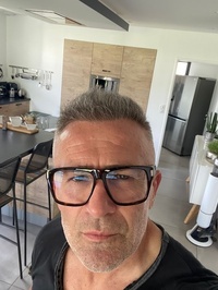 ESTETIVE Greffe de Cheveux