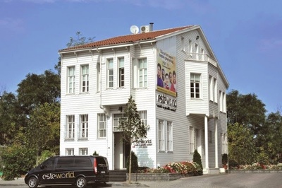 Esteworld Altunizade Kliniği