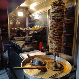 Gözüm Gece Dönercisi