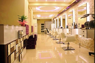 Karşıyaka Selma Uyanık Güzellik Salonu