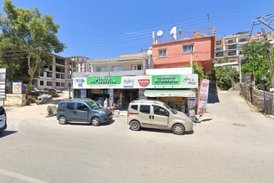 Kocaman Köfte Bayraklı