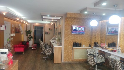 LA SERRA GÜZELLİK & SOLARIUM SALONU