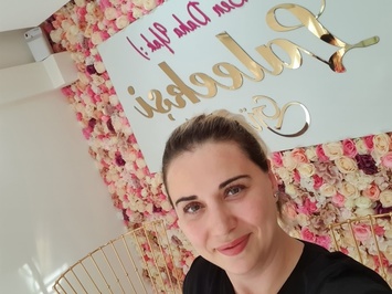 LALE EKŞİ GÜZELLİK