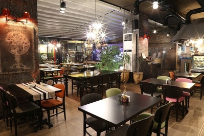 Lamess Cafe & Restorant