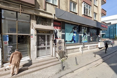 Live Hair Clinic İstanbul Saç Ekim Merkezi
