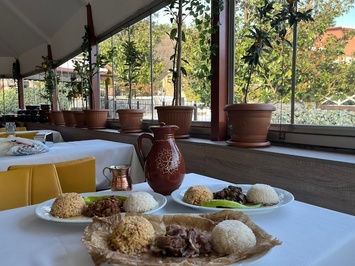 Melitano Garden Cafe & Restoran