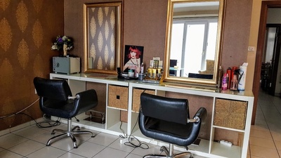ÖZGÜ Güzellik Salonu
