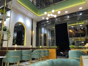 PERLA CAFE RESTAURANT
