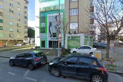 REFRESH HAIR CENTER