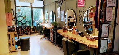 Salon Aura